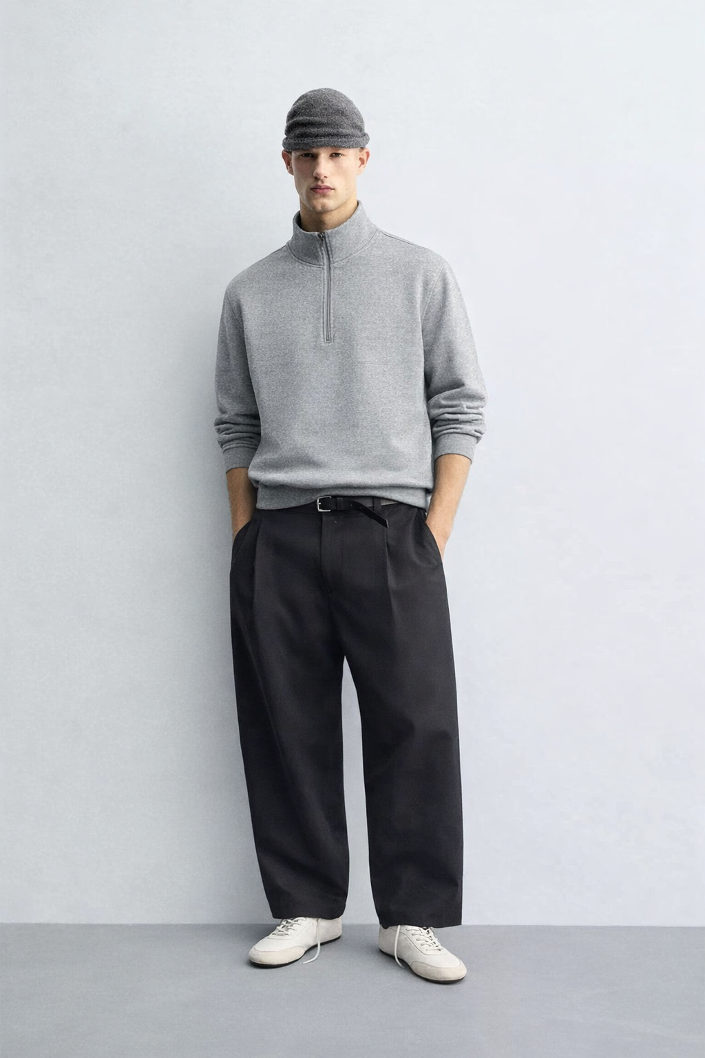 The Rise of the 1/4-Zip Sweatshirt: From Classic Comfort to Style Statement